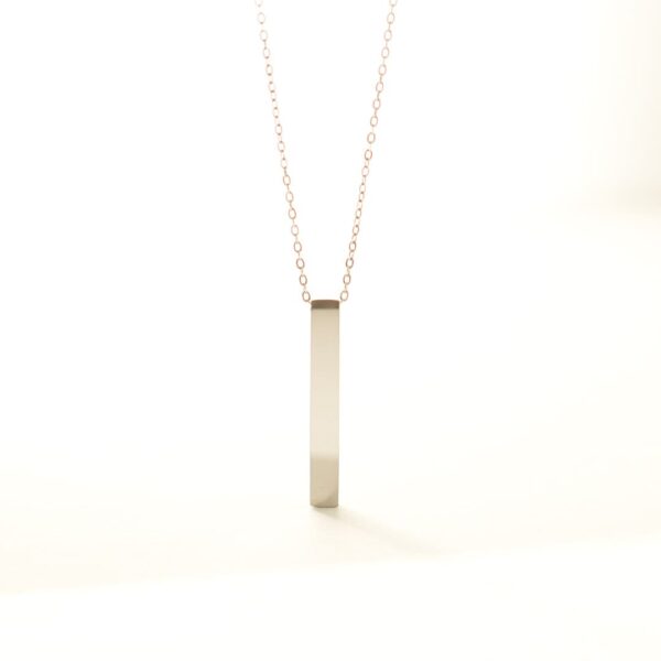 pendentif en forme de barre couleur argent
